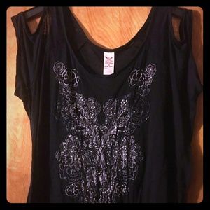 Beautiful plus size tee 3x